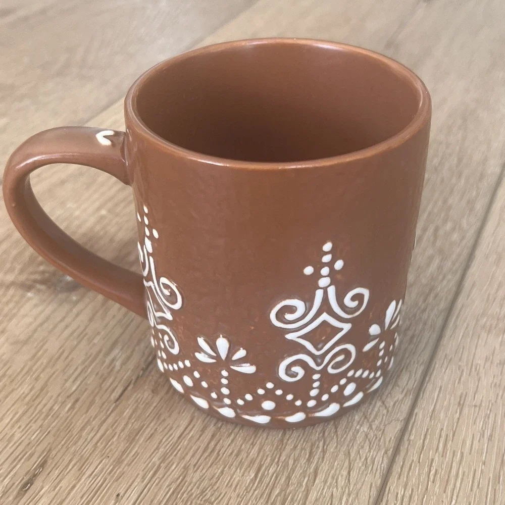 Pottery Barn Iced Gingerbread Snowflake‎ Stoneware Mug 14 oz Brown